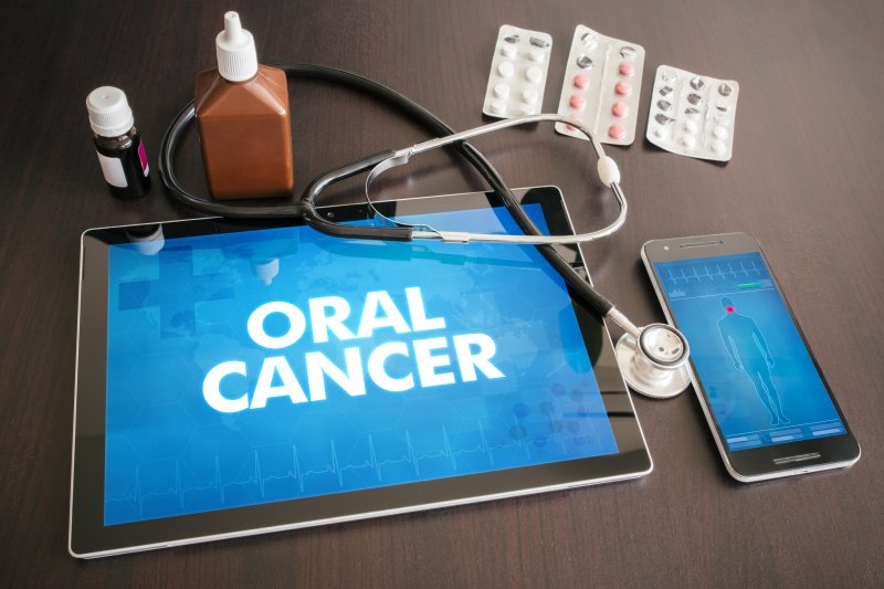 Oral cancer screening at dentist